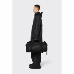 Reisetasche Rains Duffel Bag Small Unisex Black -TaschenWelt Verkäufe 6 13360 black men 1